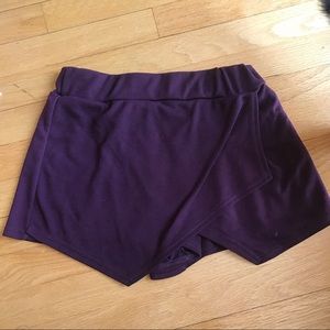 Boohoo maroon skirt/shorts (skort)